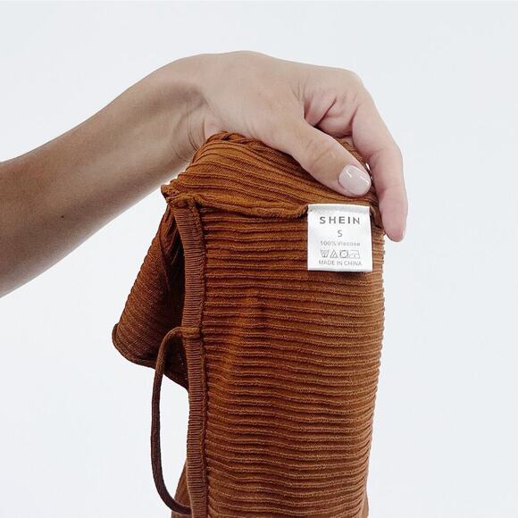 Women's Burnt Orange Ribbed Knit Cropped Tank Top Size Small - Picture 3 of 3